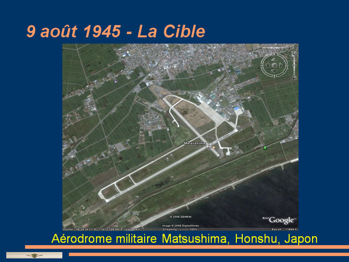 Photo aérienne de l'aérodrome militaire de Matsushima, Honshu, Japon.
