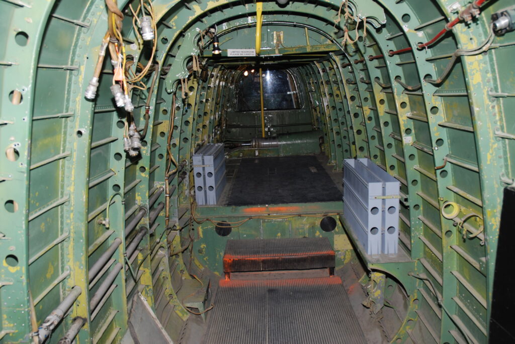 Intérieur d'un bombardier Avro Lancaster