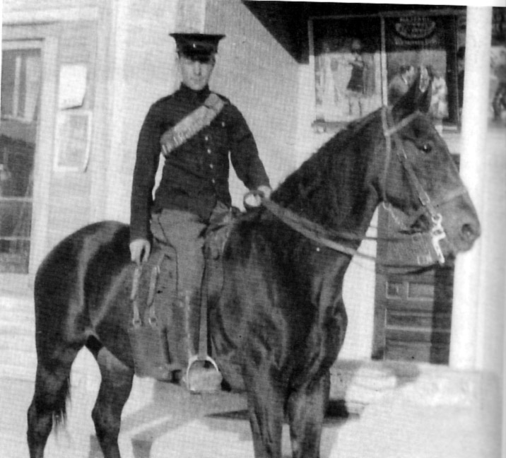 Alan McLeod avec le régiment Fort Garry Horse