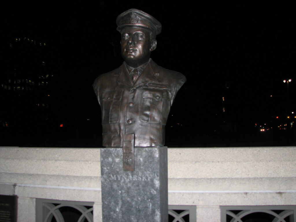 Andrew Mynarski statue